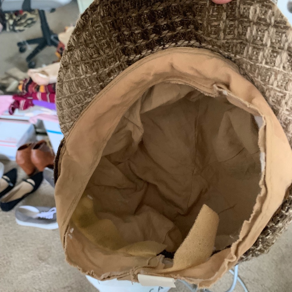 Hat - Picture 6 of 8